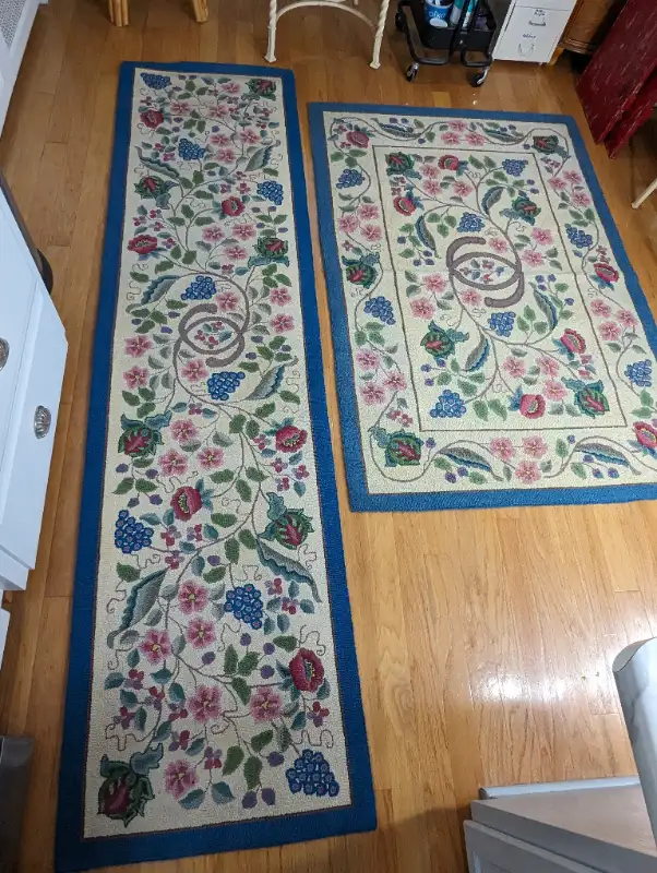 Runner & Carpet Hand Hooked Wool (Whitby or Brighton Pickup) in Rugs, Carpets & Runners in Oshawa / Durham Region - Image 2