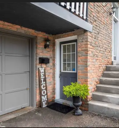 Room for rent in brampton