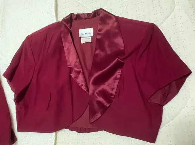 Nu Mode Maroon Dress and Bolero Set in Women's - Dresses & Skirts in City of Toronto - Image 4