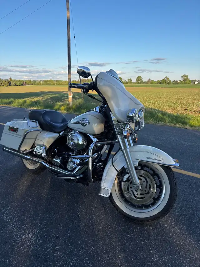 Harley  Davidson, Electra glide in Touring in Markham / York Region - Image 4