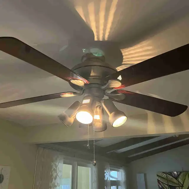  Ceiling fan in Indoor Lighting & Fans in Hamilton - Image 2