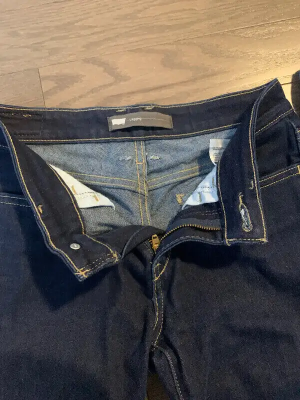 Levi’s jeans women’s (dark and light pair) in Women's - Bottoms in Ottawa - Image 3