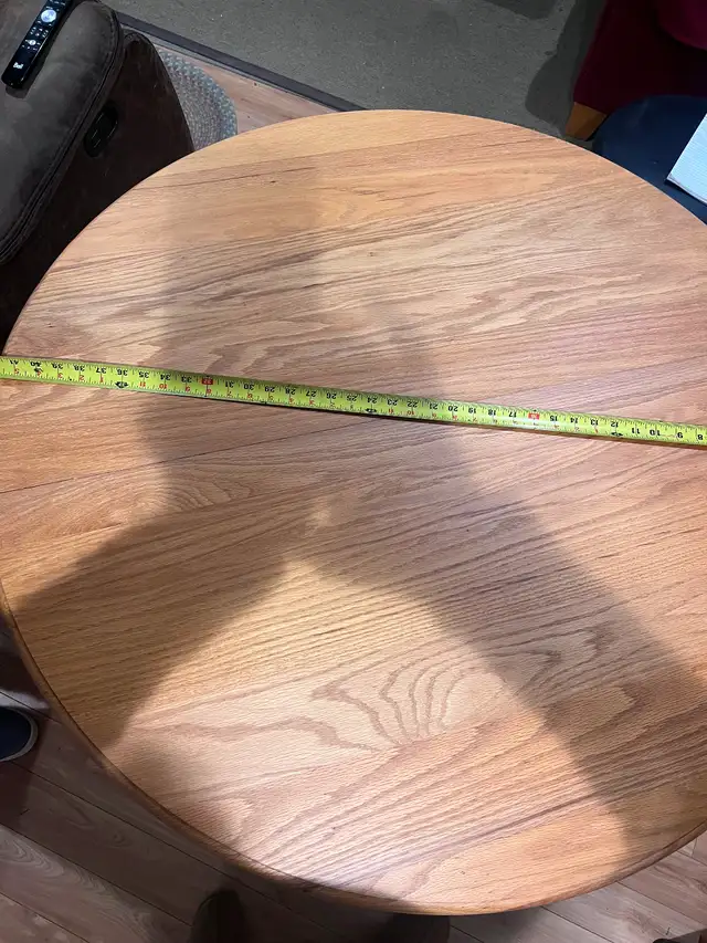 Solid Oak table and 6 chairs in Dining Tables & Sets in Dartmouth - Image 3