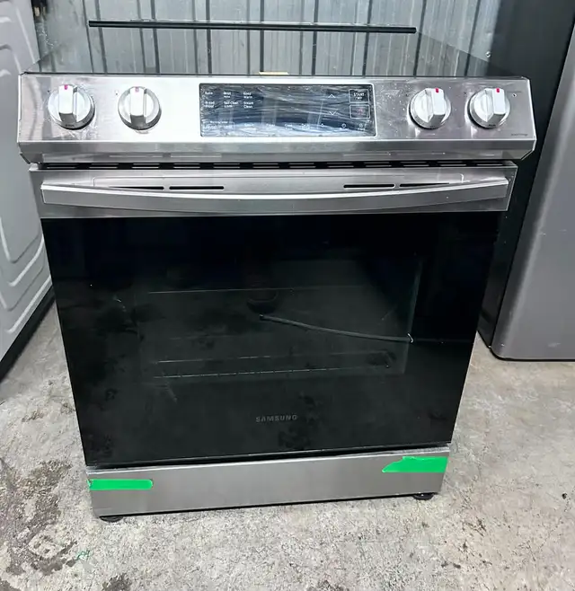 Samsung Fridge stove washer and dryer set  in Refrigerators in City of Montréal - Image 5