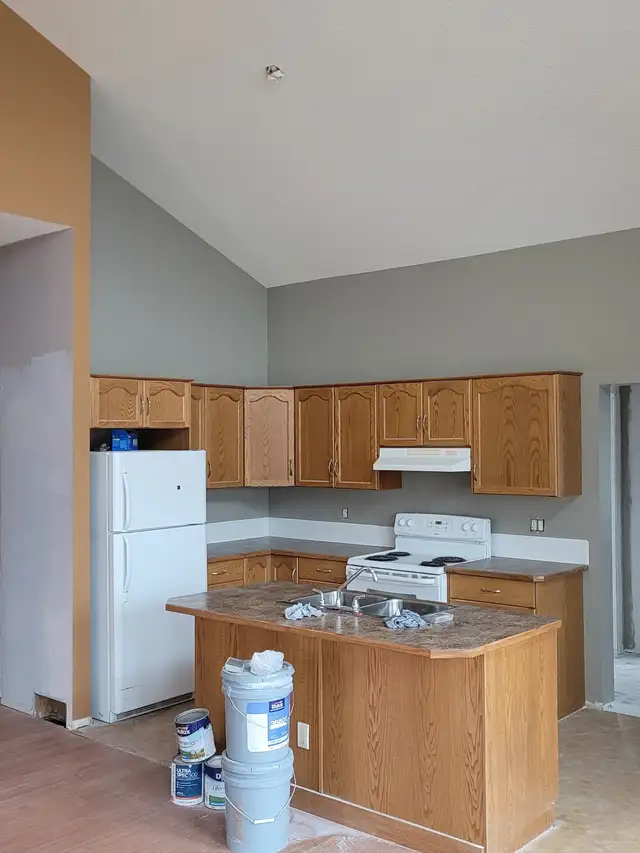 Drywall Taping Painting Ceilings Trim. Insured, license wcb.62864357028609121