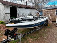 Stratos bass boat for sale