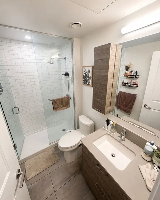 2 Bed 2 Bath Condo Lease Assignment with Half Month rent free in Long Term Rentals in City of Toronto - Image 8
