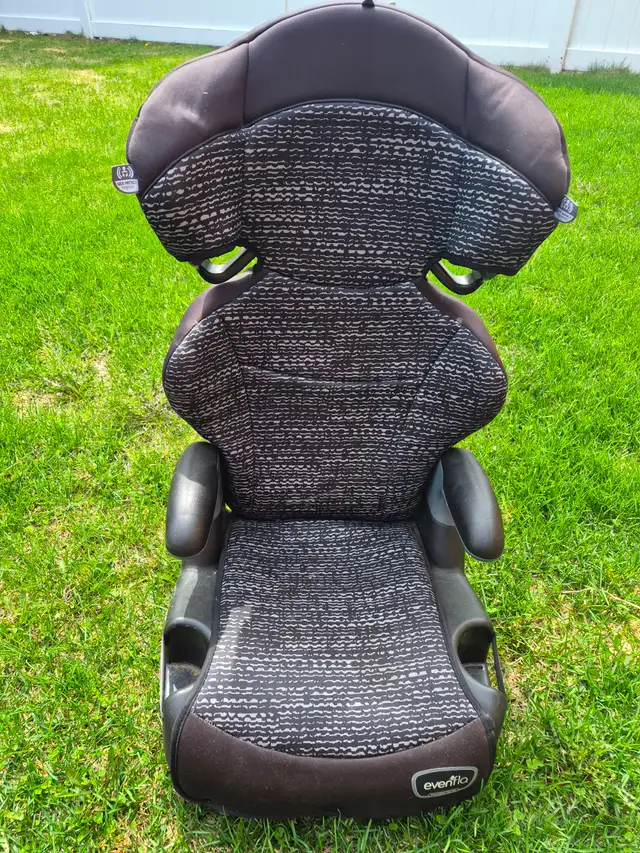 Kids Car seats in Strollers, Carriers & Car Seats in Ottawa - Image 4