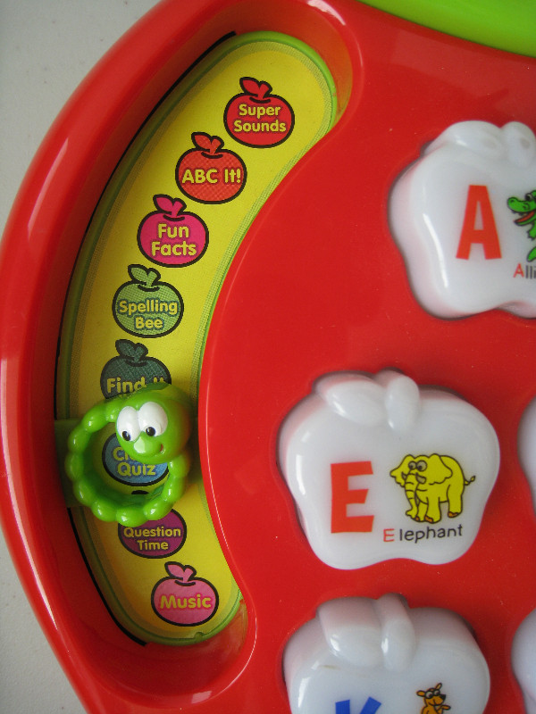 VTech ABC Learning Apple Toy – English in Toys & Games in Guelph - Image 3