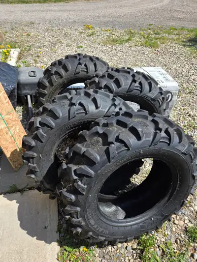 ITP Blackwater ATV/UTV tires Size: 30x10.00R15 These high-performance tires are designed for rugged...