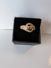 Women's 14K Gold Ring with Cubic Zirconia's ~Size 8