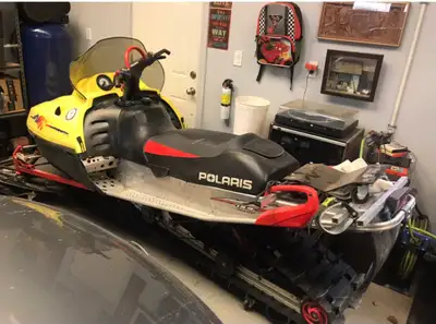 2003 Polaris snowmobile, 159”long track, 2” paddles, 800cc, reverse, 4700km, never abused, B.C. Regi...