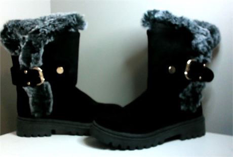Womens Slip-On Soft Snow Boots, Sz 8, Black in Women's - Shoes in Mississauga / Peel Region