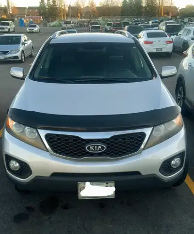 Kia Sorento + snow tires - needs a new alternator - one strut mount has shot up into engine mount -...