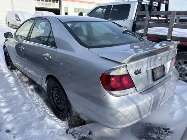 2005 Toyota Camry SE in Cars & Trucks in Edmonton - Image 4