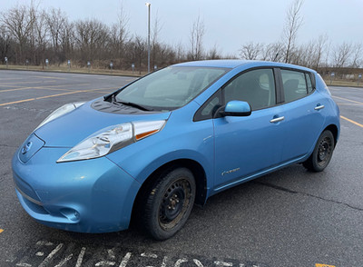 2013 Nissan LEAF 4dr HB S