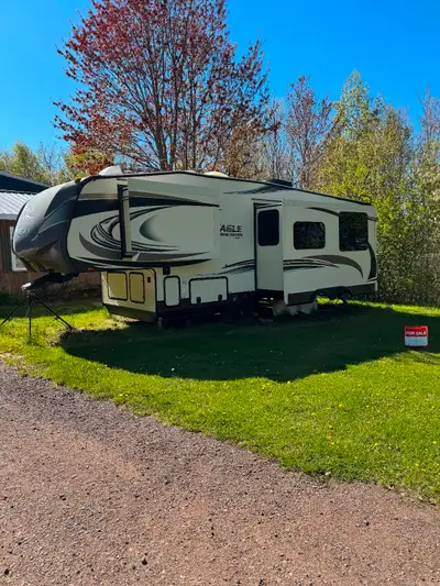 Jayco Eagle Touring Edition-28.5 BHDS Excellent condition! Great for families