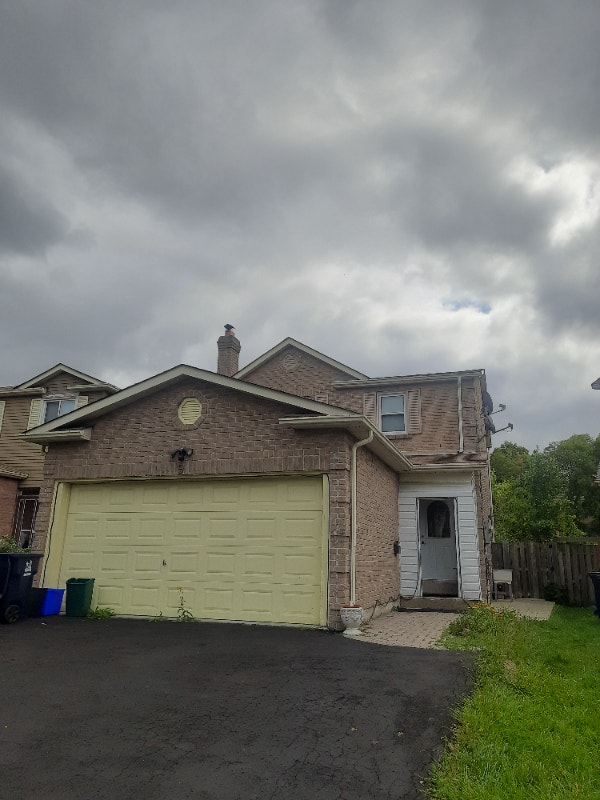 Room available near Centennial College Room Rentals & Roommates City of Toronto Kijiji