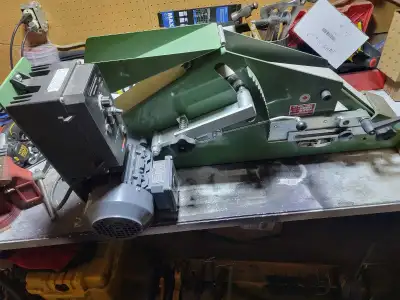 BEE 2"x72"  BELT GRINDER WITH EXTRAS, View more