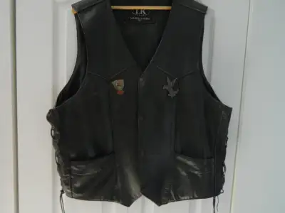 Veste de cuir, View more