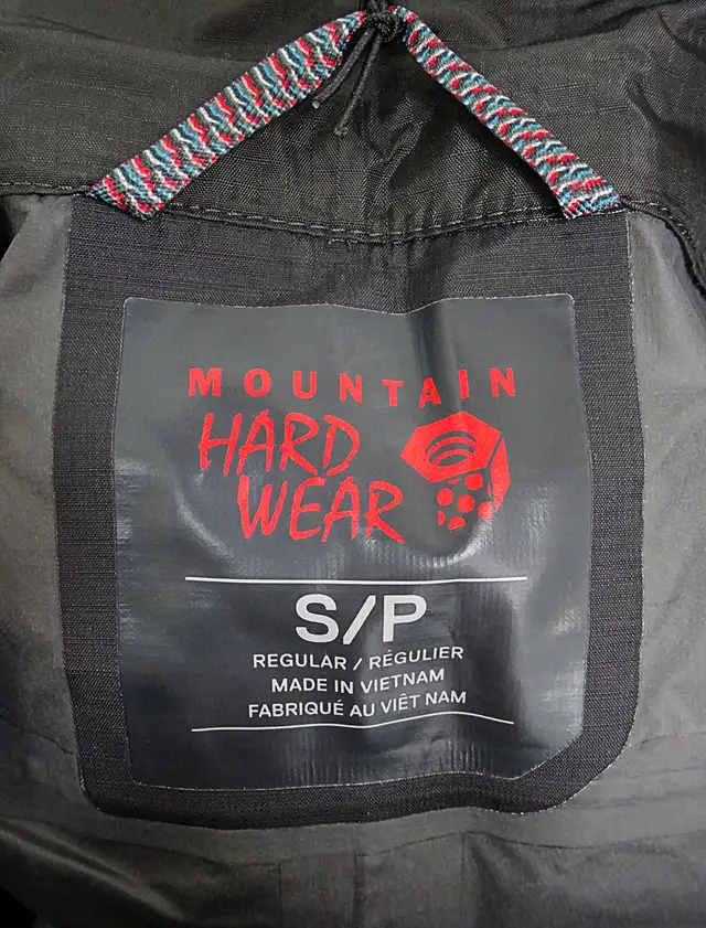 Ladies’ Small MOUNTAIN HARDWEAR Gore-Tex snow pants - NEW w/tags in Women's - Bottoms in Markham / York Region - Image 7