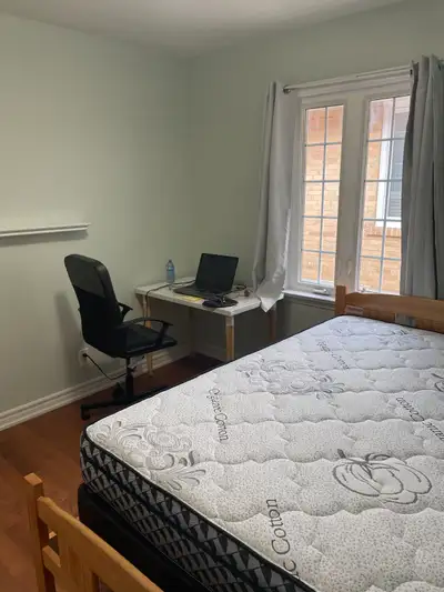 SCARBOROUGH ROOM FOR RENT (TOP FLOOR) Location: Brimley Rd & Lawrence Rd - 5 min walk to bus stop -...