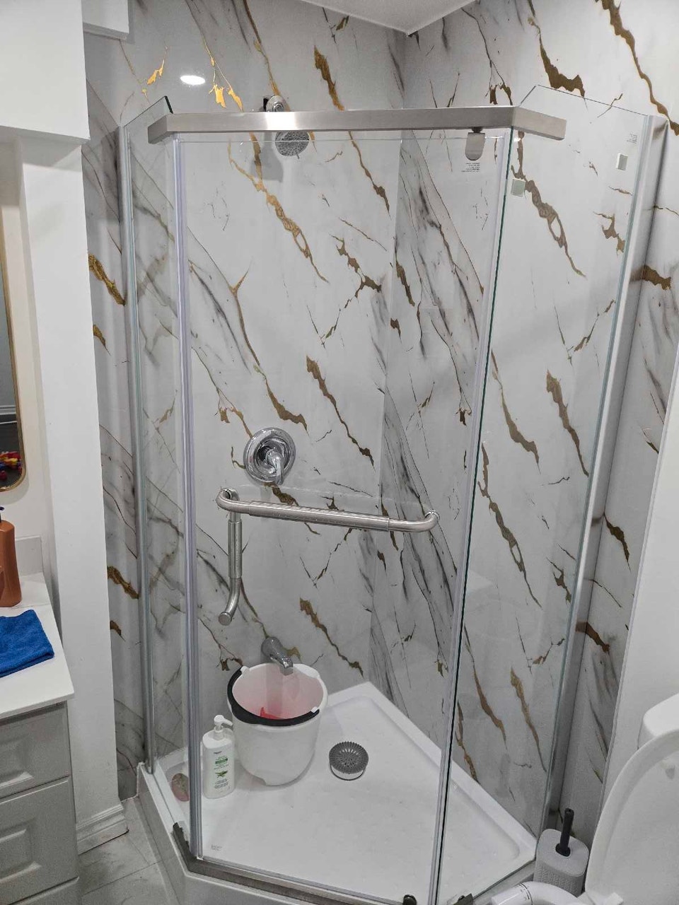 room for rent 3