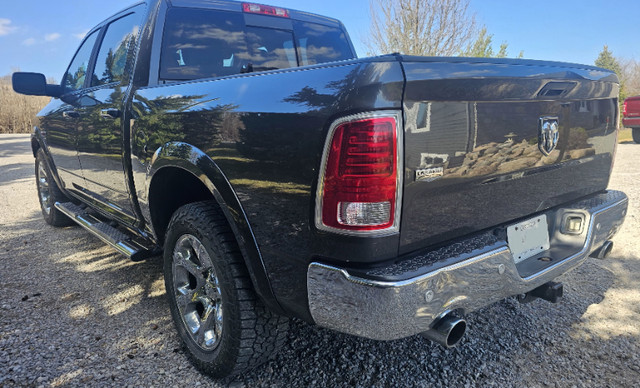 2015 RAM 1500 LARAMIE . ECODiesel . Great Condition in Cars & Trucks in Oshawa / Durham Region - Image 3