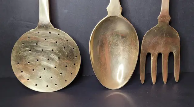 Vintage Large Brass Kitchen Utensils in Arts & Collectibles in Winnipeg - Image 7