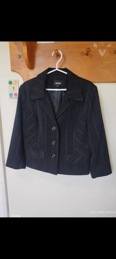 Women's Lindor Blazer!  Size 12, View more