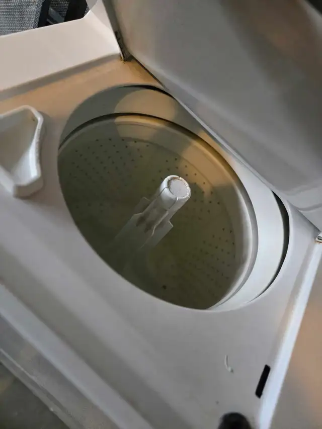 Frigidaire 2-in-1 Washer and Dryer in Washers & Dryers in Markham / York Region - Image 4