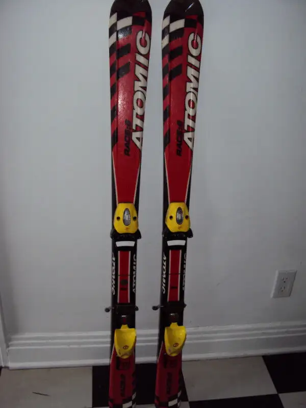 Skis Atomic Race 6 in Ski in City of Montréal - Image 2