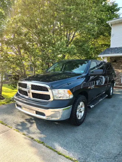 2017 Ram 1500 4x4 5.7L Hemi w/ remote start, pwr doors, mirrors, windows. Cooper discoverer LT tires...