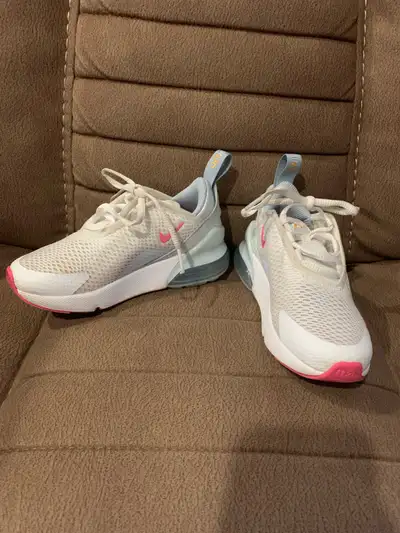 Girls Nike Air 270 - size 11C, View more