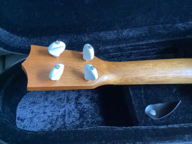 Ukulele Kiwaya KS-1 Soprano in Guitars in Sherbrooke - Image 6