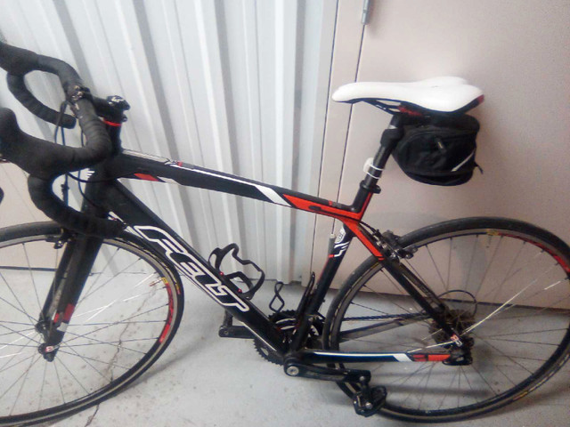 velo felt z85 dans De route  à Ville de Montréal