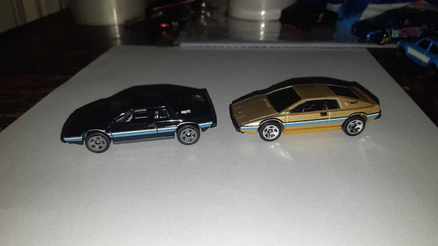 Lotus Esprit S1 loose Hot Wheels Multipack Exclusives lot of 2 in Toys & Games in Guelph - Image 3