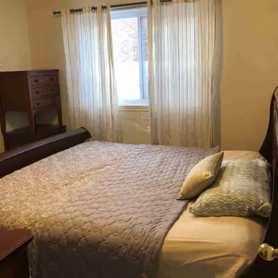 - Deux chambres meublées à louer dans un appartement à Saint-Hyacinthe près de la mosquée - Endroit...