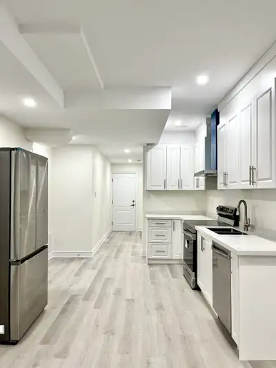 -This property is a legal Basement in Oakville close to Walmart-Super Store Plaza. -The community co...