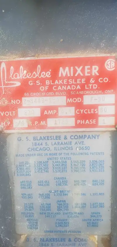 30 quart Blakeslee dough mixer , View more