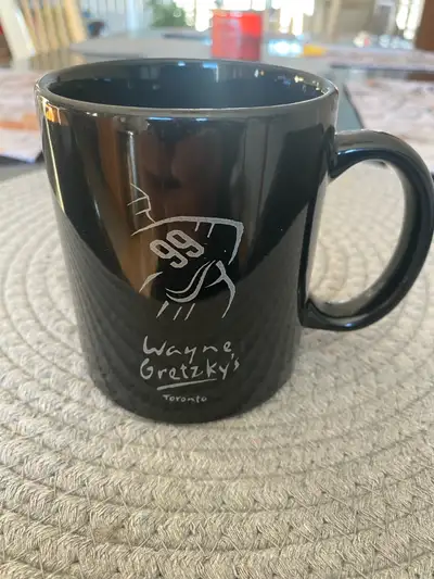 Wayne Gretzky’s Toronto Hockey Mug, View more