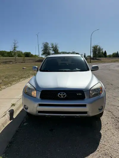 2006 RAV4 269,00km V6 AWD power windows,locks,mirrors Command start Aftermarket stereo with CarPlay...