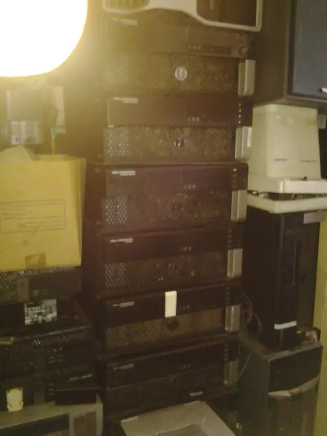 professional xeon workstation 64 gig ddr3 2 tb esxi ready ai  PC in Desktop Computers in City of Montréal - Image 4