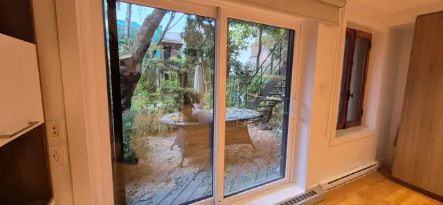 Studio Design RDC Centre-Ville | Accès Terrasse & Jardin Privé ! in Long Term Rentals in City of Montréal - Image 5