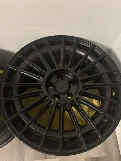 Wheels are pretty much brand new one chip on one of the rims other than that in they are in good sha...