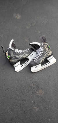 Brand New RBK REEBOK PUMP Skates  Skate  size 8  Shoe size 9.5