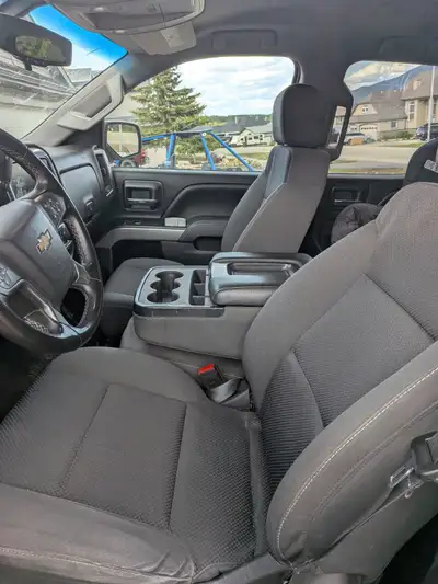 Well maintained extended cab Chevy Silverado Routine maintenance and all services just completed as...