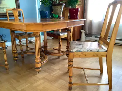 Table et 4 chaises vintage en érable 75ans + teinte naturel, View more