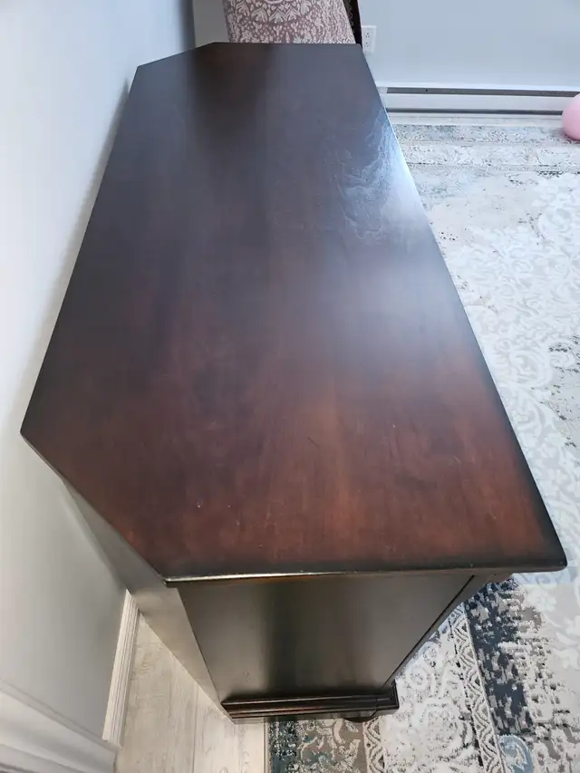 meubles tv en bois comme neuve!! Tv stand real wood mint conditi in TV Tables & Entertainment Units in Longueuil / South Shore - Image 4