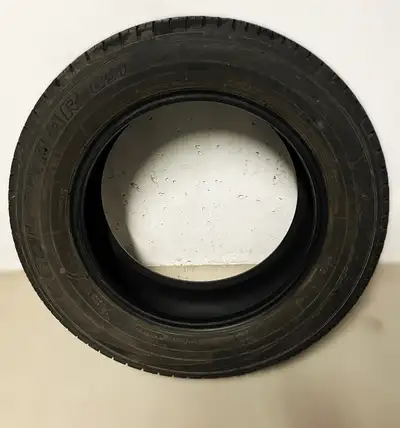 COMME NEUF! VALEUR TOTALE AUTOUR DE 1000$ AVANT TAXES 4 PNEUS YOKOHAMA GEOLANDAR G91A - P225/65R17 É...